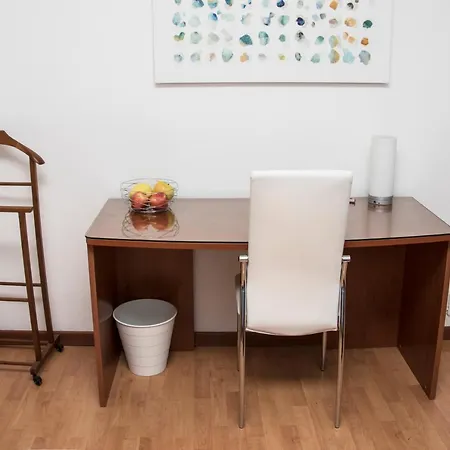 לינה וארוחת בוקר Casa D'amico אסטי